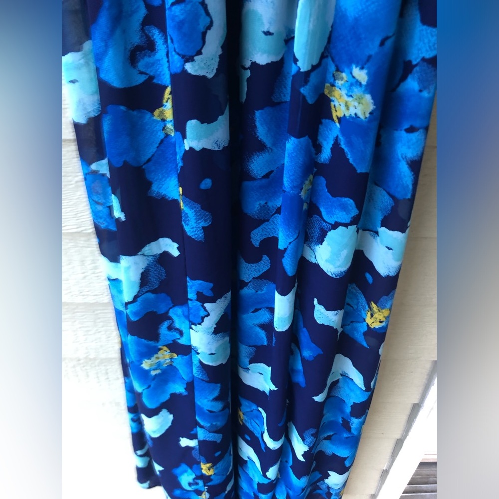 NWT Charming Charlie Floral Dress - Picture 4 of 8